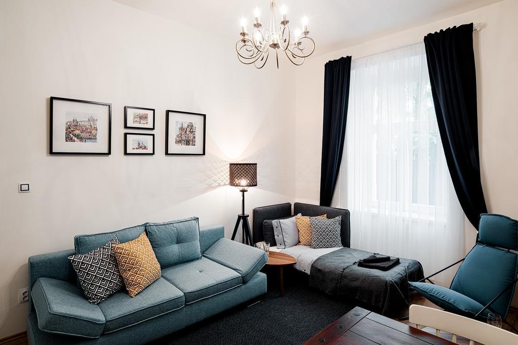 Apartment Gesse Brezinova Прага Экстерьер фото
