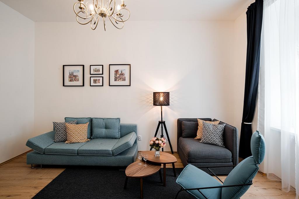 Apartment Gesse Brezinova Прага Экстерьер фото